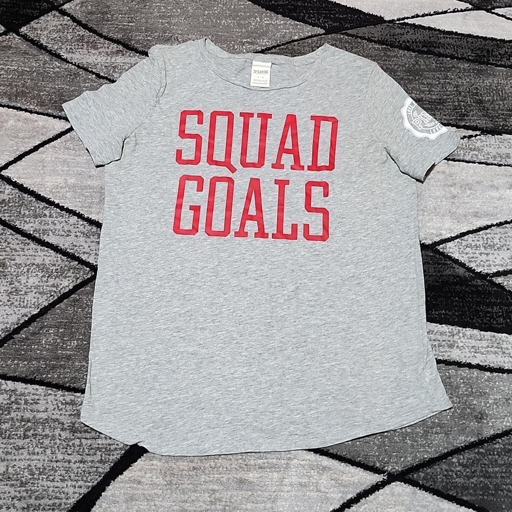 VS PINK 2015 SQUAD GOALS GRAY & RED TEE-SHIRT LARGE